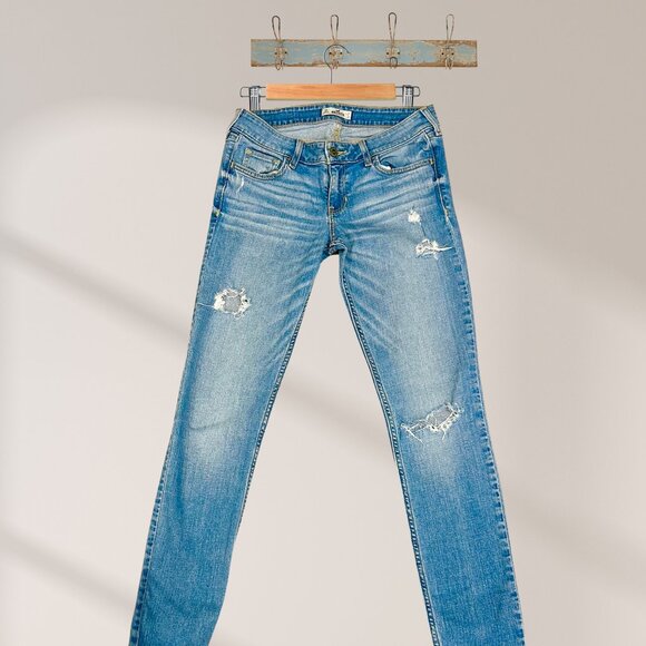 Hollister Light Wash Ripped Jeans Distressed Denim - Picture 1 of 8